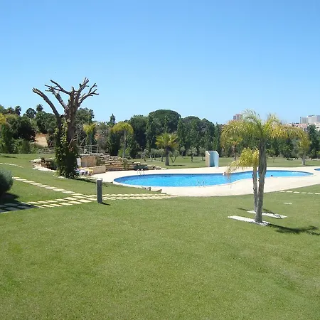 Branca Casa de Férias