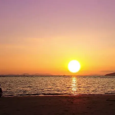Branca Casa de Férias *